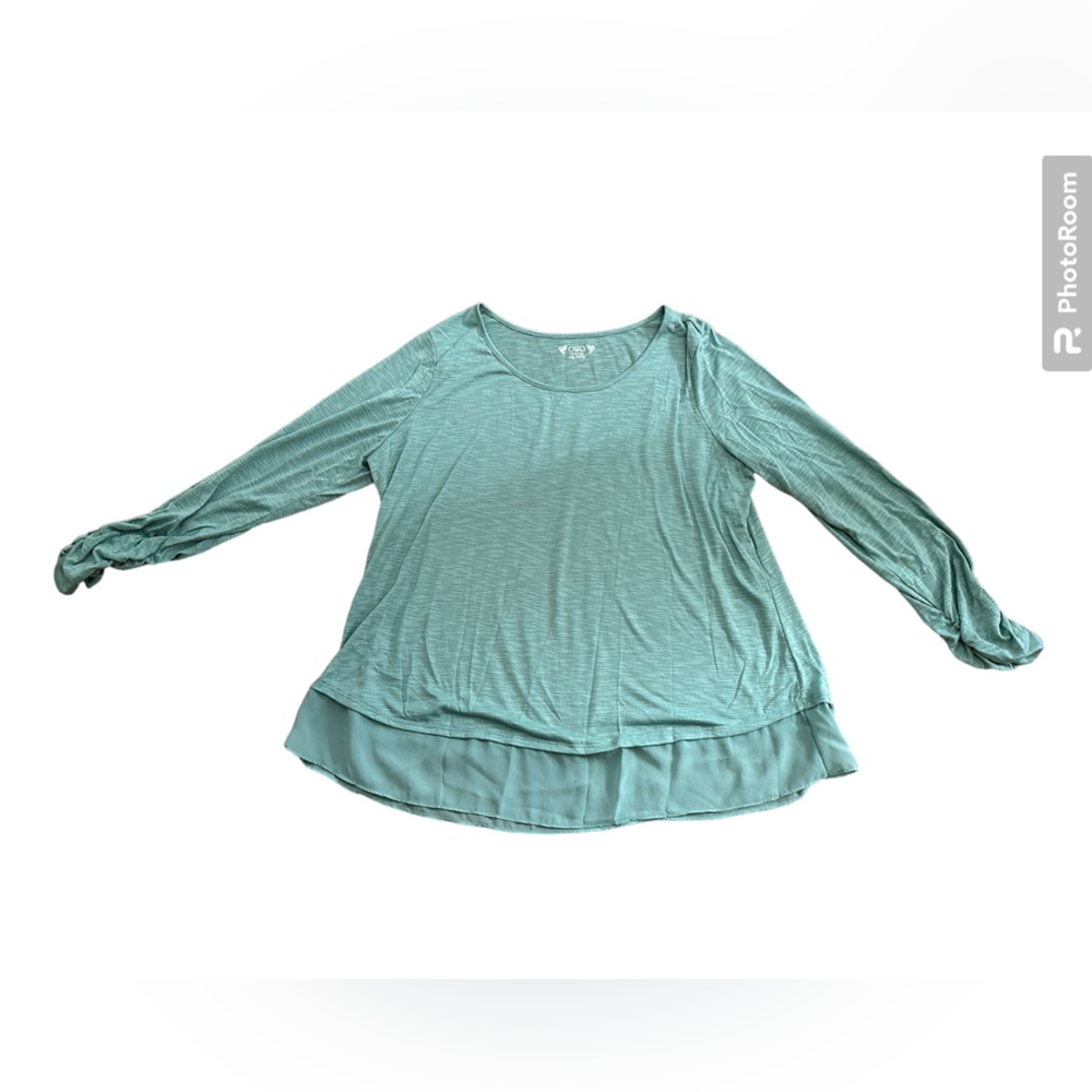Cato swing top with ruched sleeves and gauzy fabric at hem